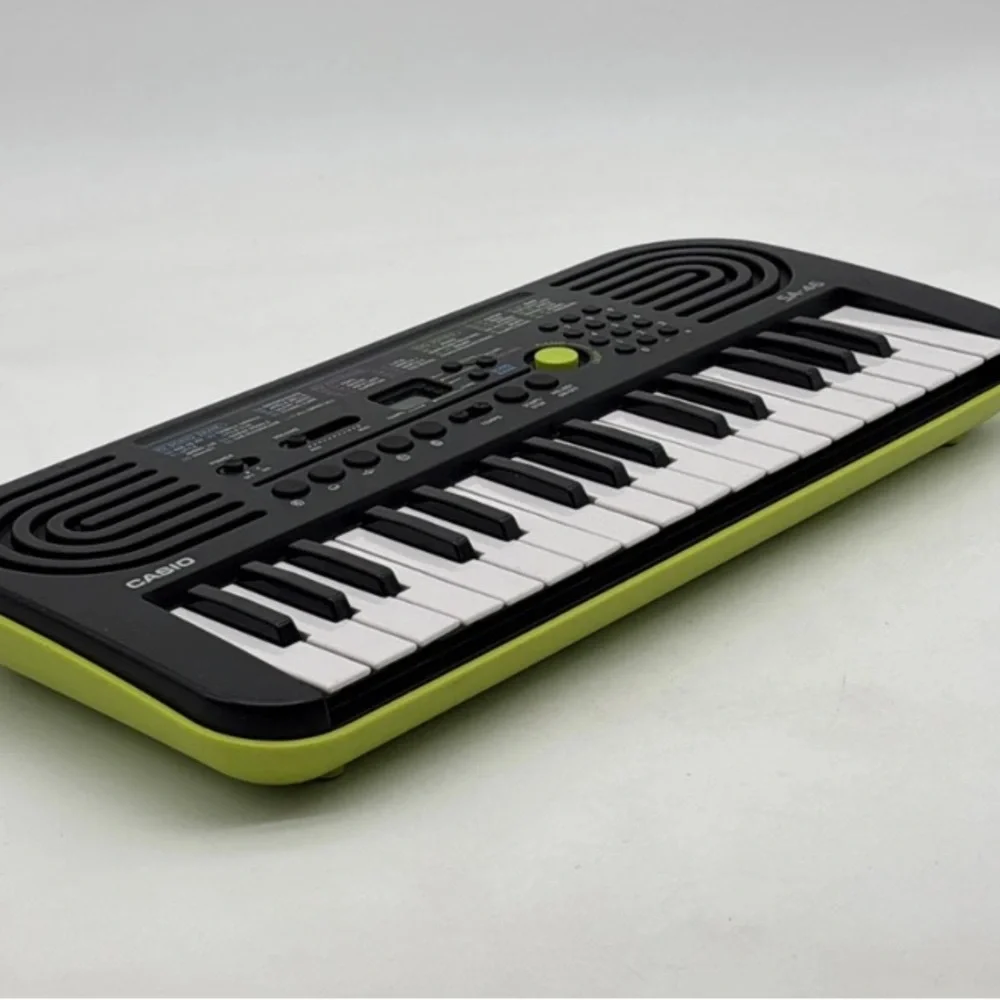 CASIO SA-46~32 key Keyboard Synthesizer-Excellent Condition-Runs on 6 batteries. - Picture 10 of 10